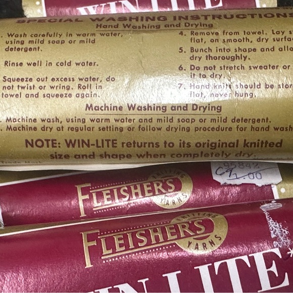 VINTAGE YARN:  19 SKEINS - FLEISHER’S WIN-LITE EASY-CARE YARN…….BLACK🖤🖤🖤🖤 - Picture 9 of 15